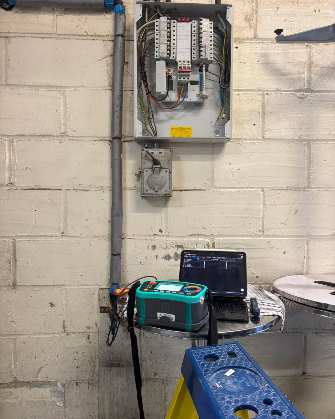 Out of hours EICR for a local garage this evening  #edenbridge #oxted #electrician #eastgrinstead